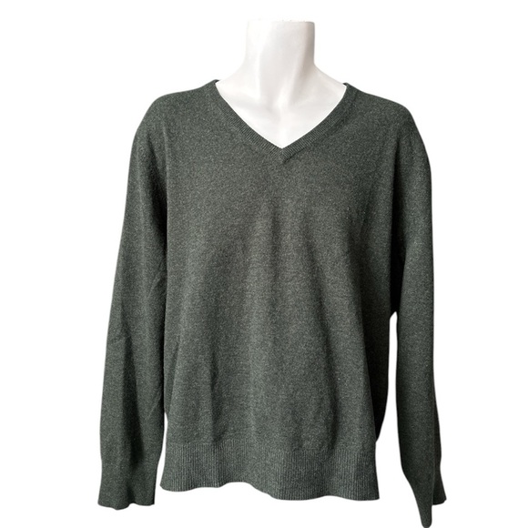 L. L. Bean 100% Cashmere V Neck Sweater, Men’s  Size Large - Picture 3 of 8